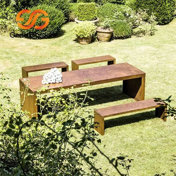 Mobiliari de carrer i parc d'acer Corten