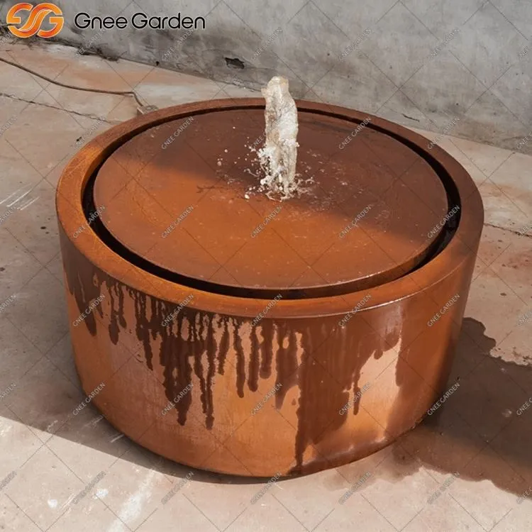 Font d'aigua moderna d'acer Corten amb llums LED