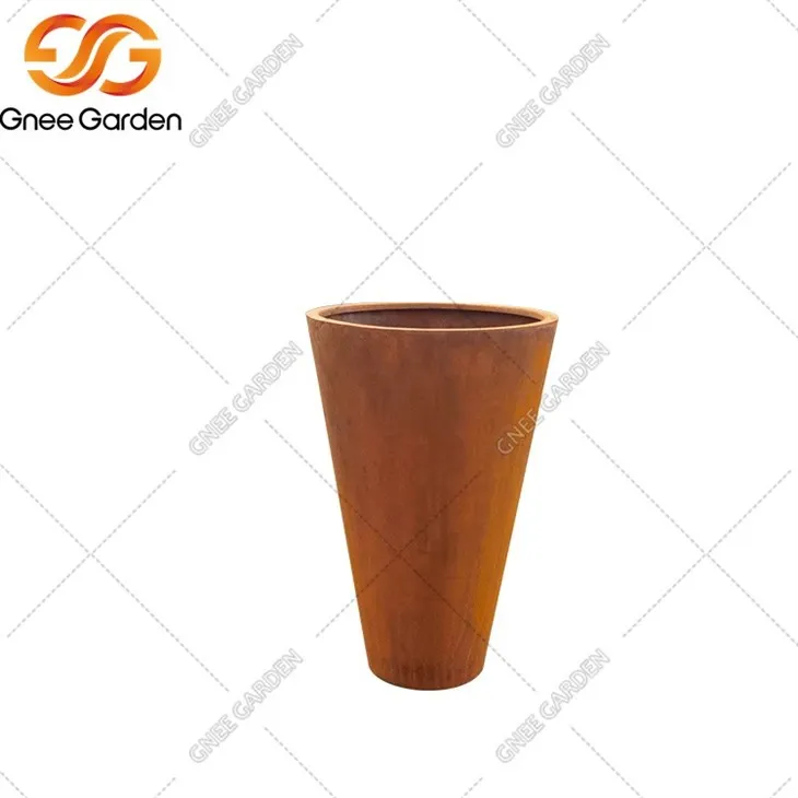 environmentally friendly rusty steel planter