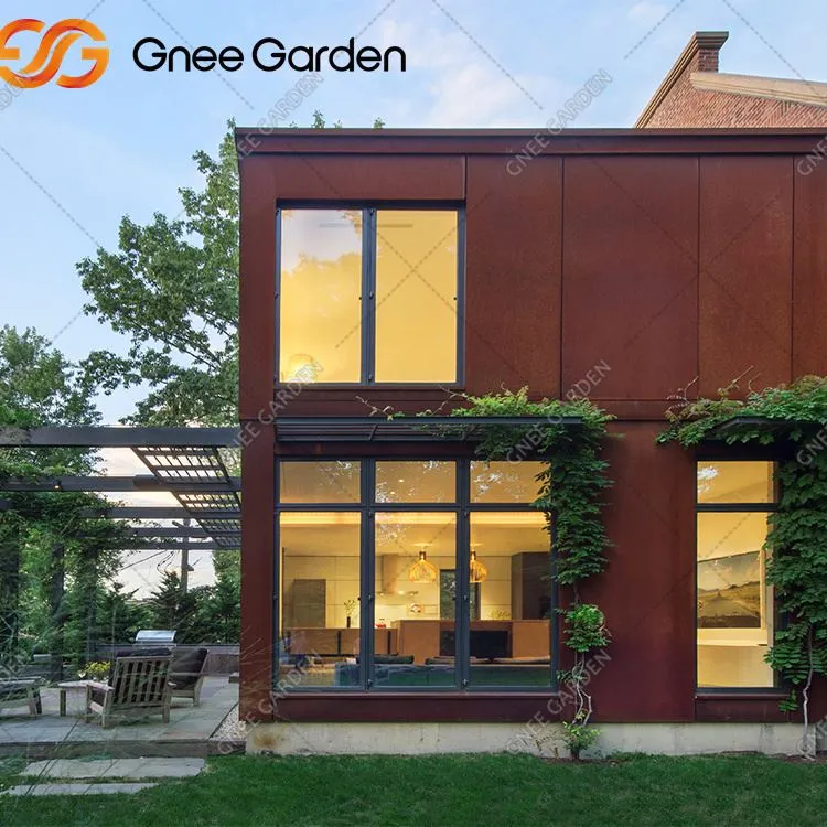 Recorreguts de paret de jardí a l'aire lliure