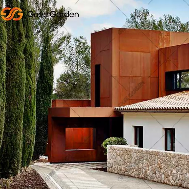 Parets de cortina moderna a l'aire lliure