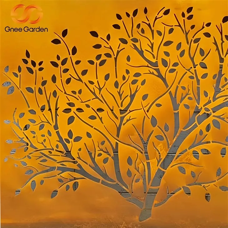 Pantalles d'acer Corten tallades a làser per al pati