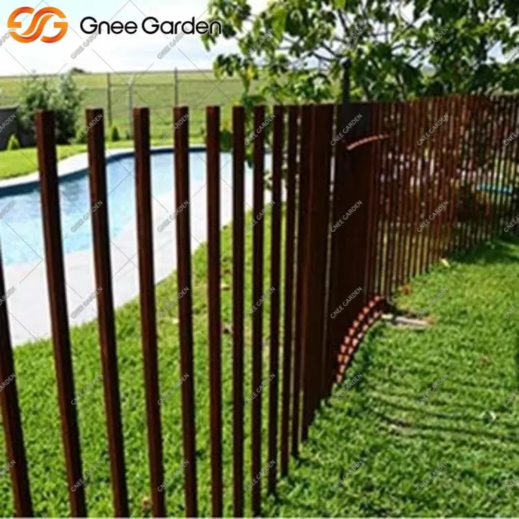 Tanca d’acer Corten rovellada per al paisatgisme contemporani